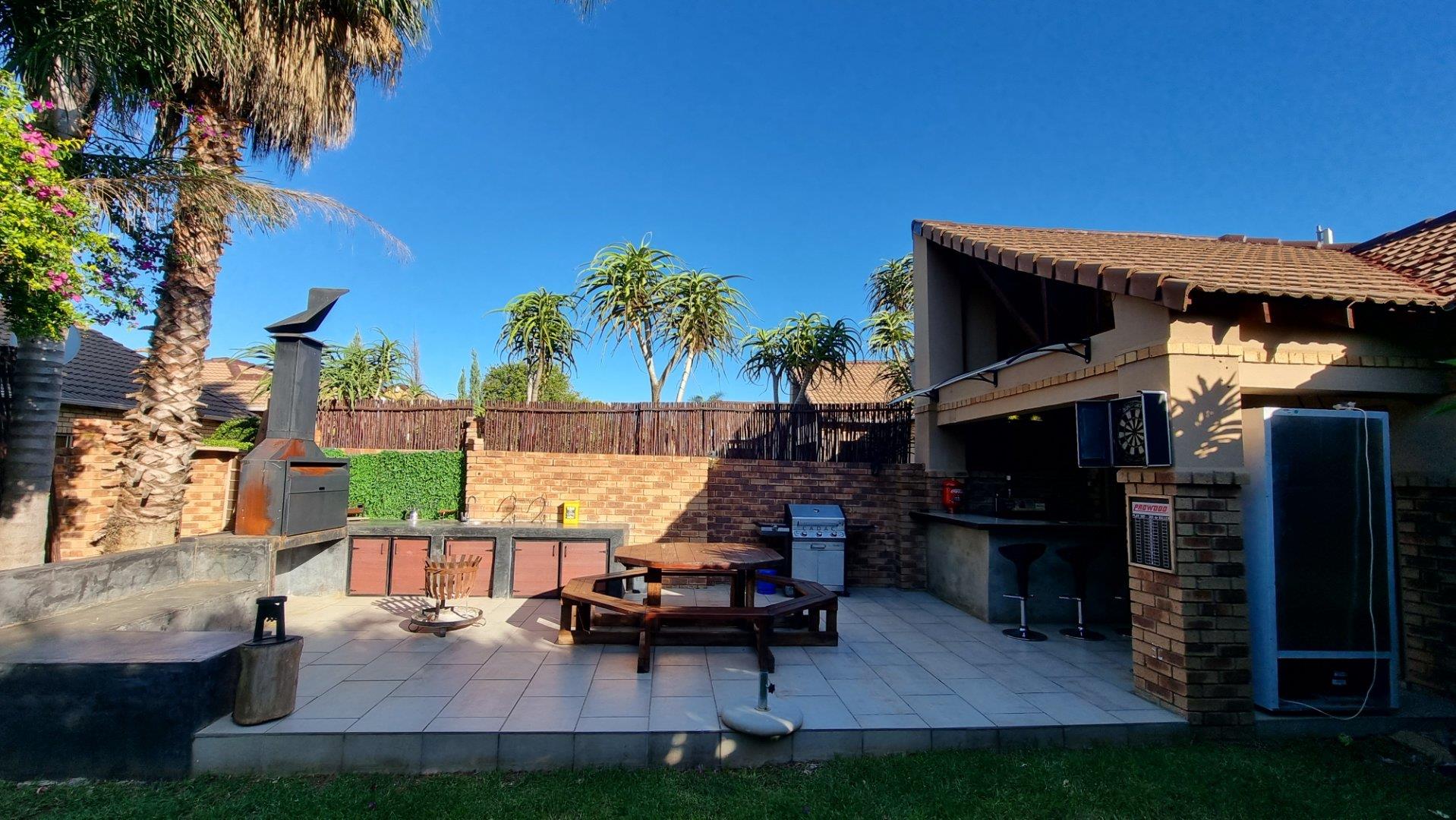 2 Bedroom Townhouse for Sale - Gauteng